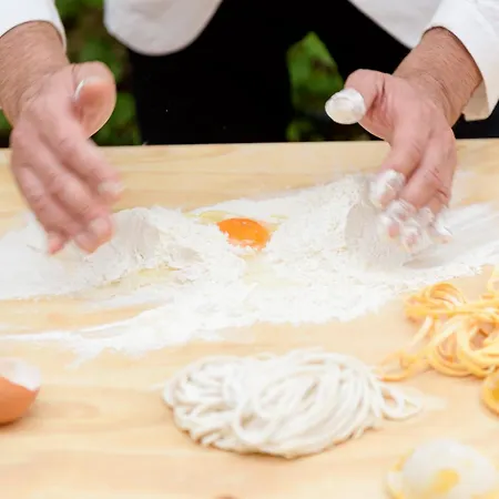 Ξενοδοχείο Vannucci 4*