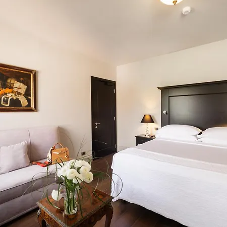 Ξενοδοχείο Vannucci 4*