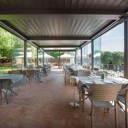 Vannucci Otel
