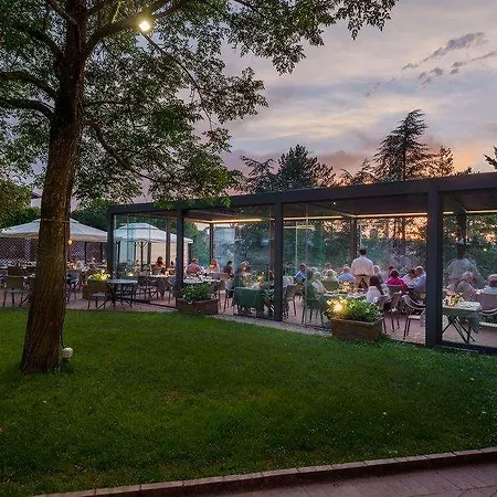 Otel Vannucci 4*